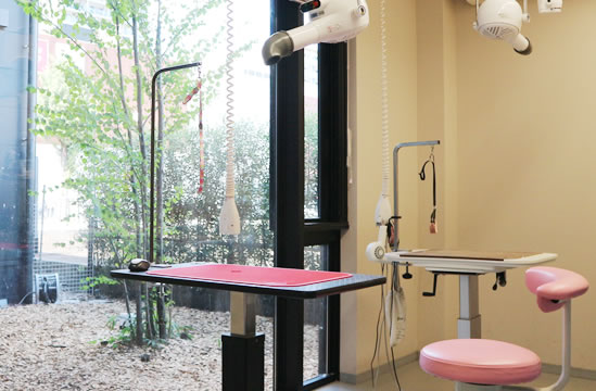 トリミングテーブル